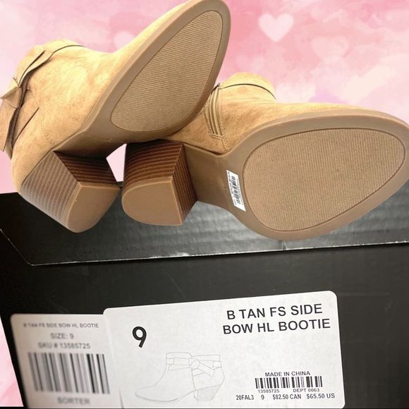 Torrid Tan Faux Suede Side Bow Bootie Boots Size 9 Wide NIB - Picture 13 of 15